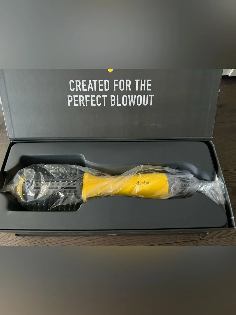 Drybar The Single Shot Round Blow-Dryer Brush. NIB
